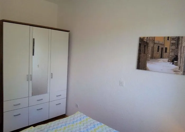 In - Sibenik Riviera 37079 Apartman *